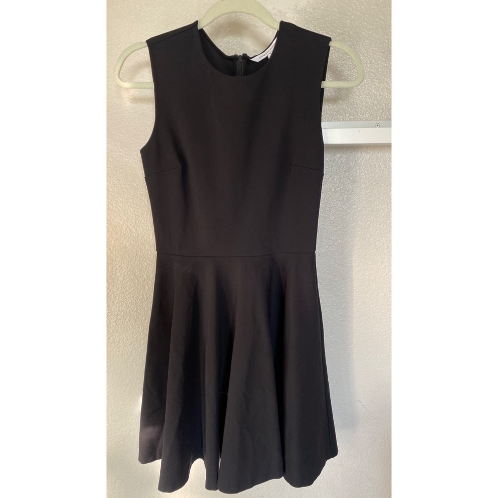 Diane Von Furstenberg Flare black dress